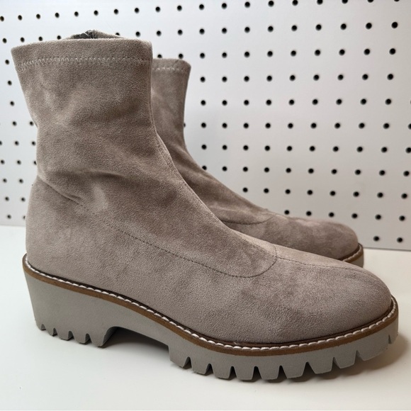 Anthropologie | Matisse Hudson Stompy Boots in Gray Faux Suede Ankle Size 8.5M - Picture 4 of 15